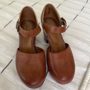 BOC Natasha Clogs